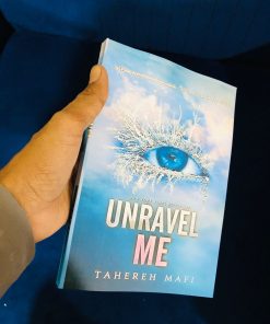 Unravel Me (Shatter Me Book 2)